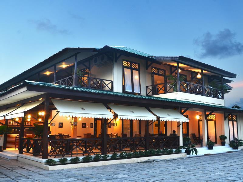 Samawa Transit Hotel Sumbawa Besar Eksteriør bilde